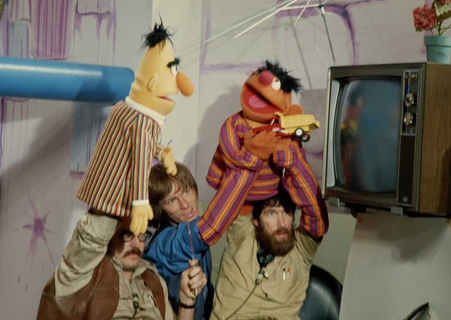 Frank Oz, Jim Henson, and Daniel Seagren operating the puppets Bert and Ernie